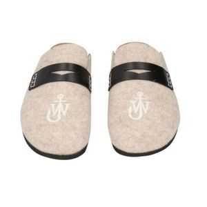 NWT JW Anderson Wool Felt Lana Clog Mules. Size 40